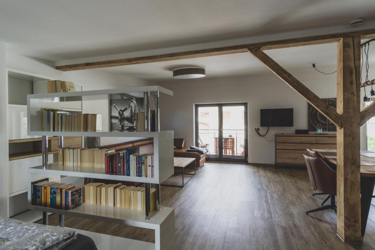 Modernes Loft Vor Den Toren Des Chiemgaus Tacherting Экстерьер фото